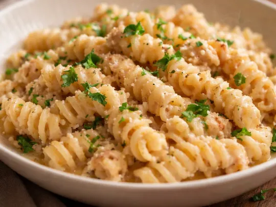 Fusilli cremosi con tonno e Philadelphia
