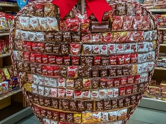 Dolce al cioccolato e uova