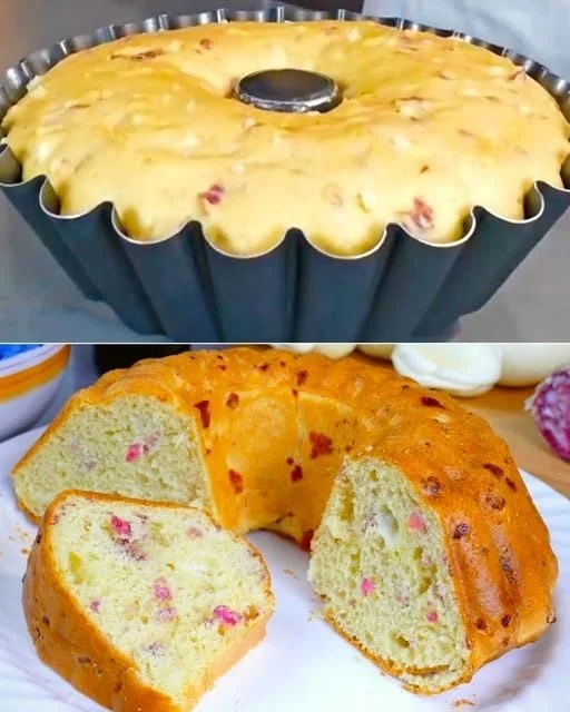 Delizioso Babà Rustico tradizionale napoletano con una consistenza umida e soffice