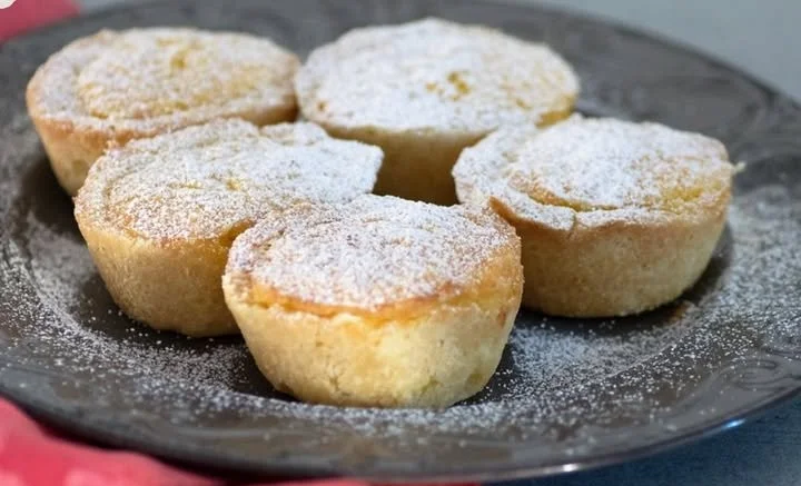 Budini di riso cremosi e deliziosi, dolce tradizionale italiano