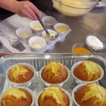 Deliziosi muffin agli agrumi appena sfornati
