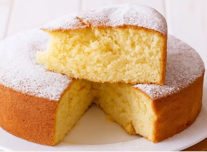 Pan di Spagna, dolce soffice e versatile per torte e dessert